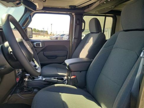 New 2026 Jeep Gladiator Willys image 13
