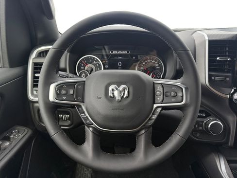 New 2026 RAM 1500 4x4 Crew Cab image 12