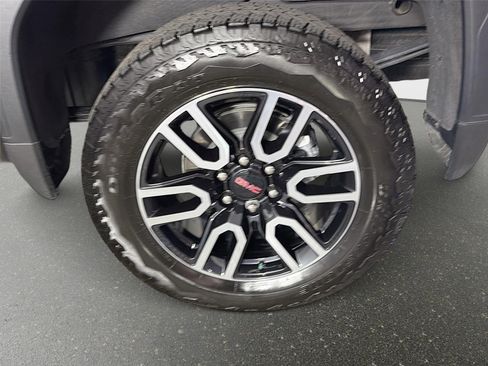 Certified 2026 GMC Sierra 1500 AT4 w/ AT4 Premium Package AWD/4WD image 30