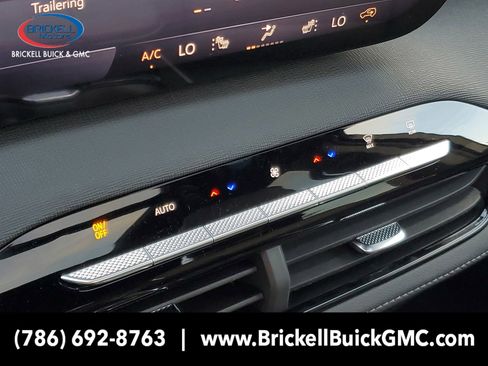 New 2026 Buick Enclave Sport Touring w/ Power Package FWD image 29