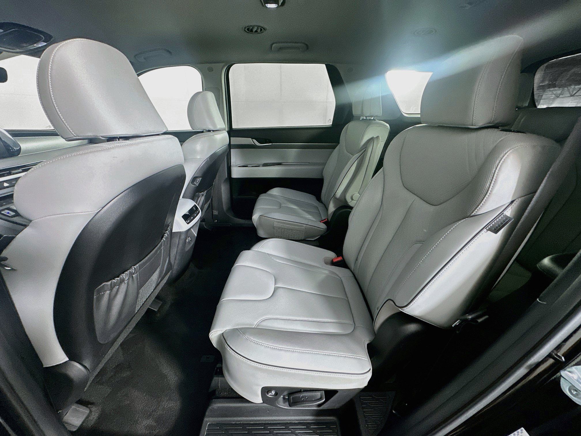 Used 2025 Hyundai Palisade SEL FWD image 29