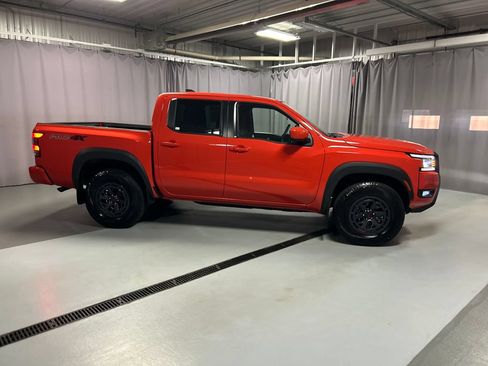 Used 2025 Nissan Frontier PRO-4X w/ Interior Protection Package AWD/4WD image 8