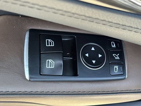 Used 2015 Mercedes-Benz SL 550 image 17