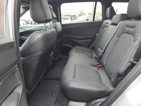 New 2026 Jeep Cherokee Overland w/ Advanced Pro Tech Group AWD/4WD image 33