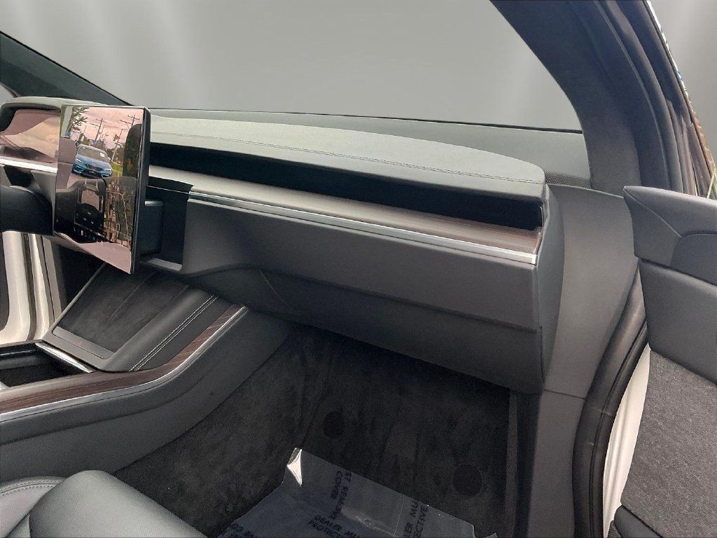 Used 2024 Tesla Model X AWD/4WD image 26