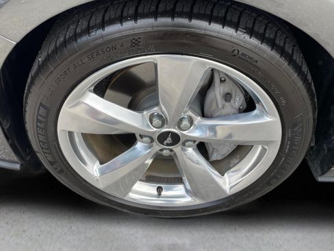 Used 2018 Ford Mustang GT Premium RWD image 12