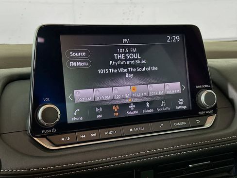 Used 2022 Nissan Rogue SV image 17