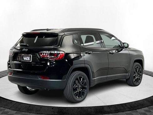 New 2026 Jeep Compass Latitude image 5