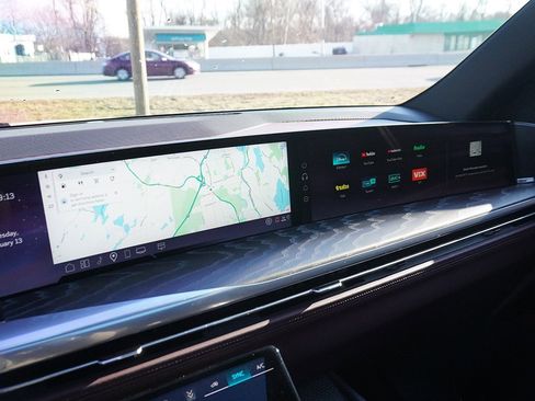 Used 2025 Cadillac Escalade Premium Luxury w/ LPO, Floor Liner Package image 69