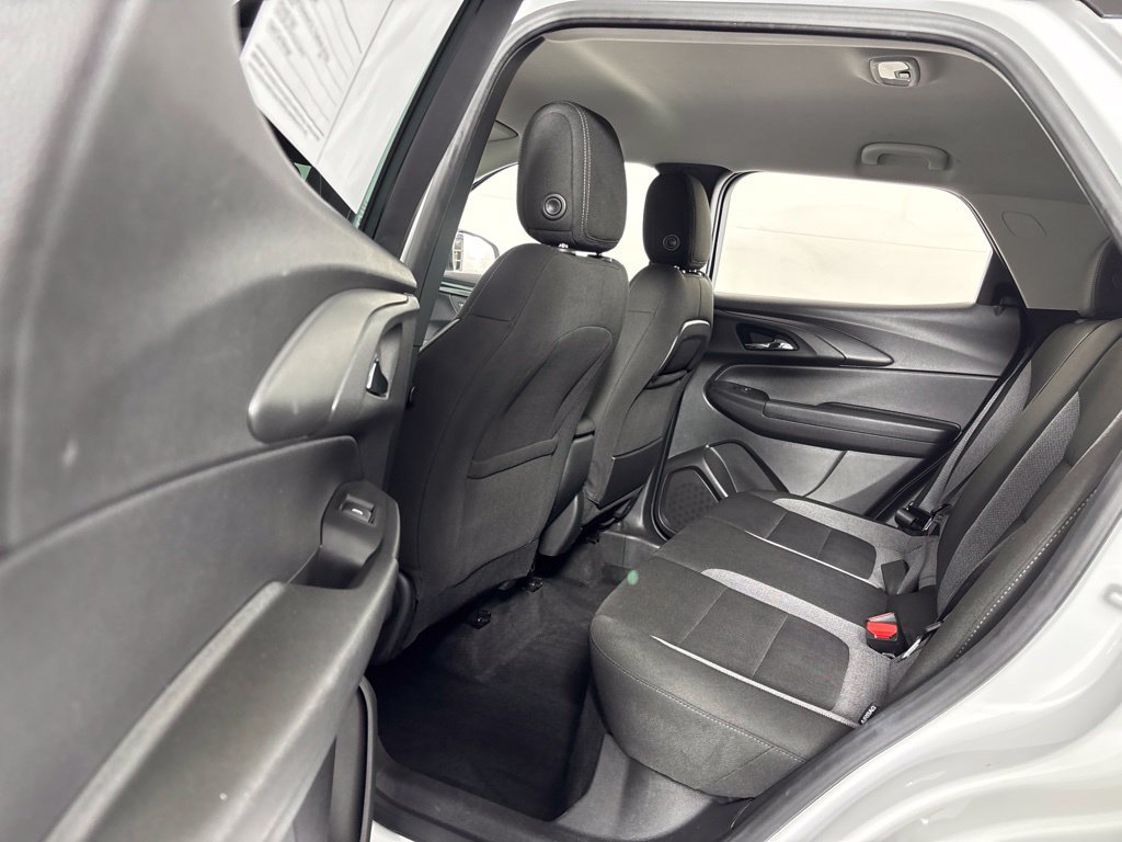 Used 2025 Chevrolet TrailBlazer LT FWD image 25
