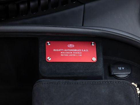 Used 2021 Bugatti Chiron Pur Sport image 95