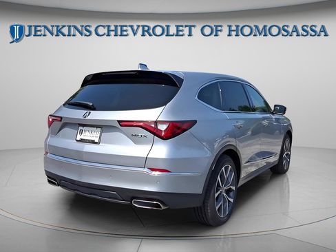 Used 2023 Acura MDX FWD w/ Technology Package image 4