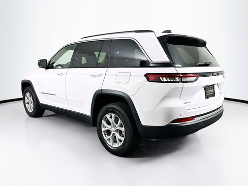 Used 2023 Jeep Grand Cherokee Limited image 5