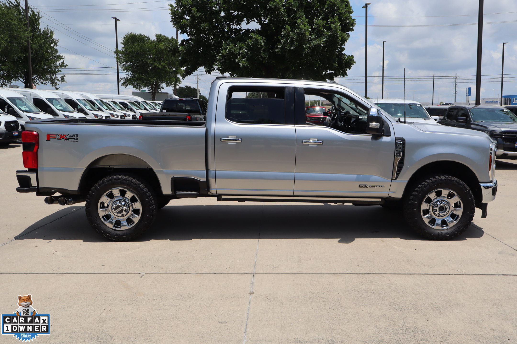 Used 2024 Ford F350 Lariat w/ Lariat Ultimate Package AWD/4WD image 2