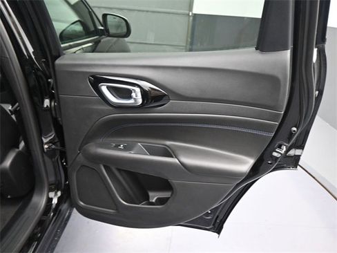 New 2026 Jeep Compass Latitude image 36