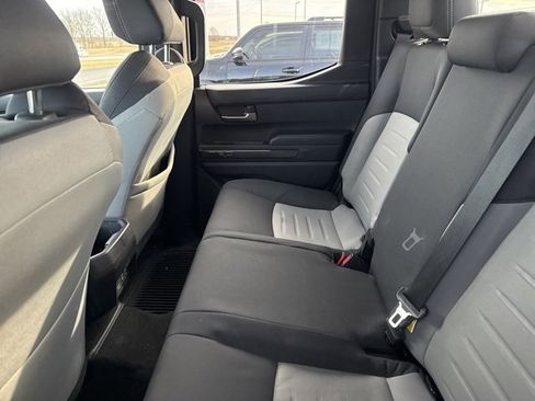 Used 2025 Toyota Tacoma TRD Off-Road image 4