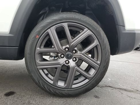 New 2026 Jeep Compass Limited image 9