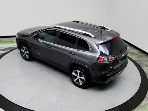 Used 2019 Jeep Cherokee Limited image 34