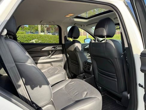 Used 2023 MAZDA CX-9 Touring image 24