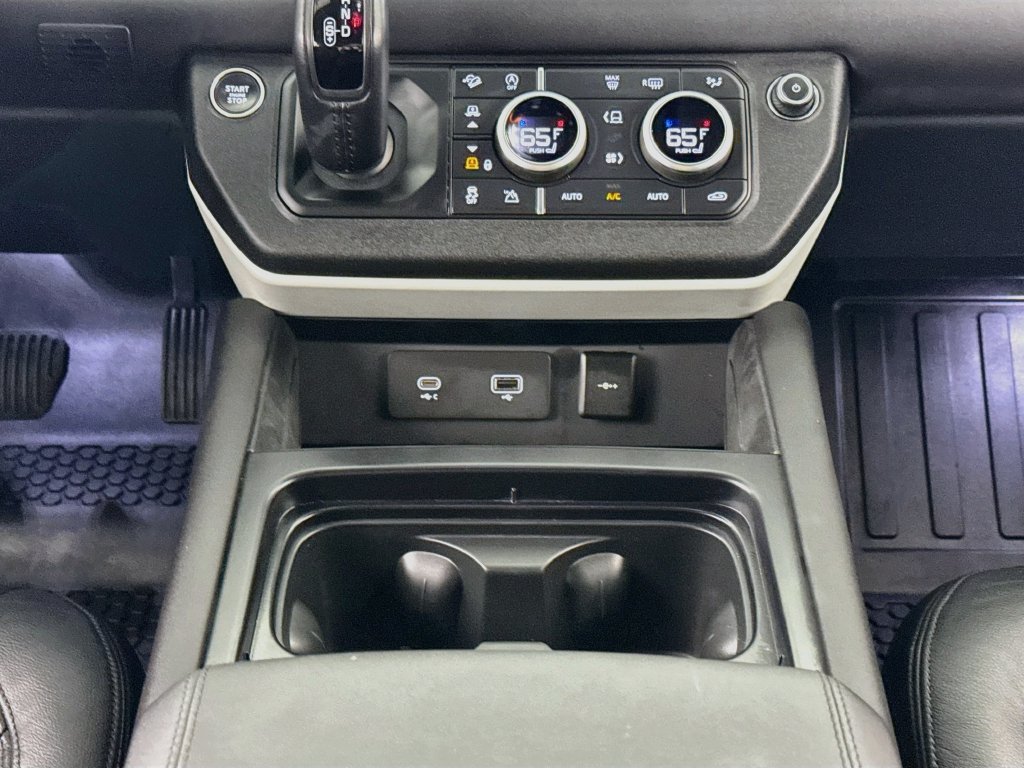 Used 2024 Land Rover Defender 110 S AWD/4WD image 13