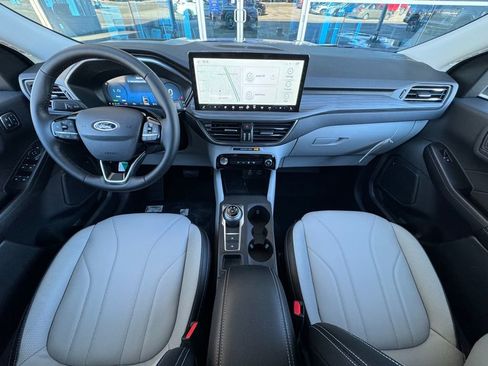 New 2025 Ford Escape SE w/ PHEV Premium Package image 4