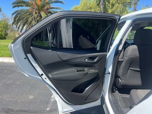 Used 2020 Chevrolet Equinox LT FWD image 13