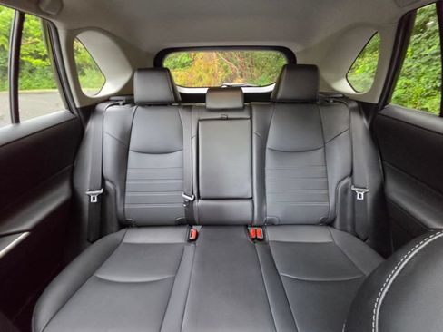 Used 2023 Toyota RAV4 XLE Premium AWD/4WD image 23