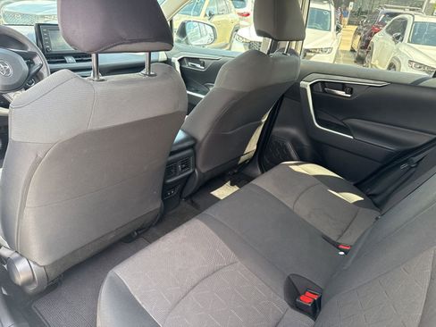 Used 2019 Toyota RAV4 XLE FWD image 23