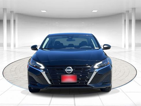 Used 2025 Nissan Altima 2.5 S image 6