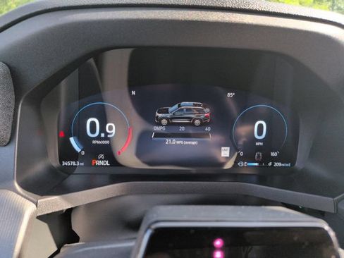 Certified 2025 Ford Explorer ST-Line AWD/4WD image 38