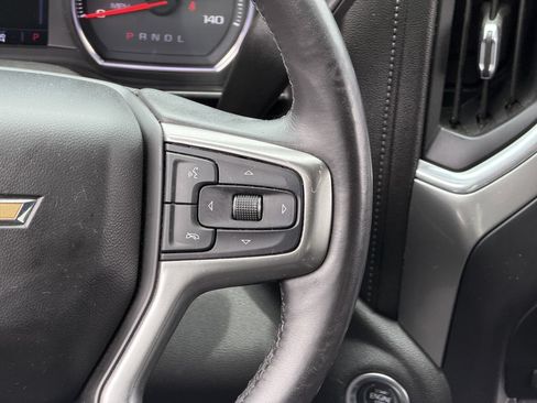 Used 2020 Chevrolet Silverado 1500 LT w/ Texas Edition AWD/4WD image 17