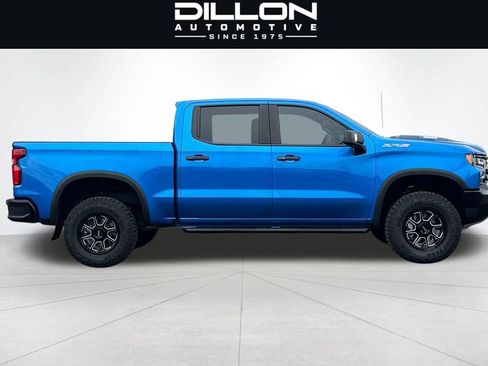 Used 2024 Chevrolet Silverado 1500 ZR2 w/ Technology Package AWD/4WD image 3