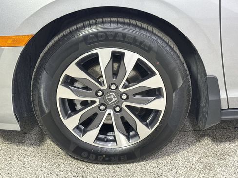 Used 2023 Honda Odyssey EX-L image 24