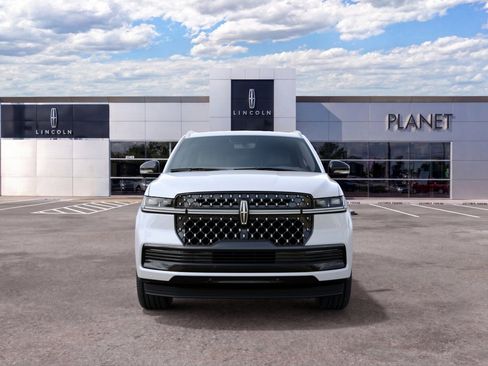 New 2027 Lincoln Navigator Black Label RWD image 3