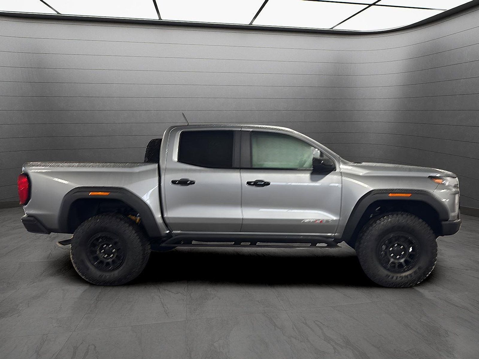 New 2025 GMC Canyon AT4 w/ AT4X AEV Edition AWD/4WD image 7