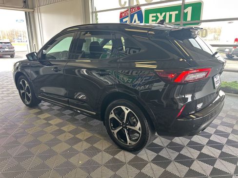 Used 2023 Ford Escape ST-Line Elite image 4