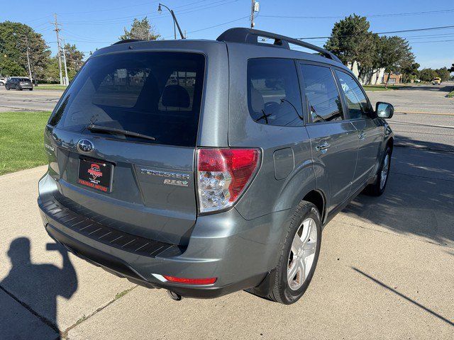 Used 2010 Subaru Forester 2.5X Limited AWD/4WD image 5