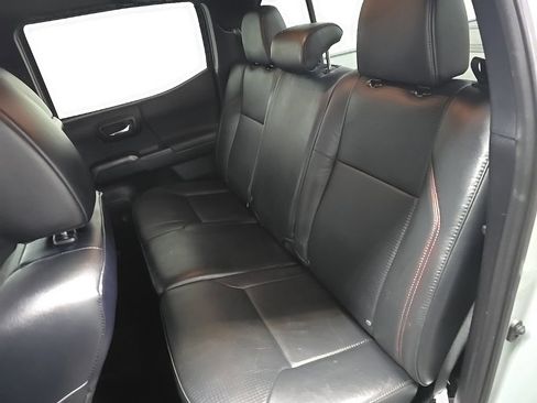 Used 2021 Toyota Tacoma TRD Pro AWD/4WD image 31