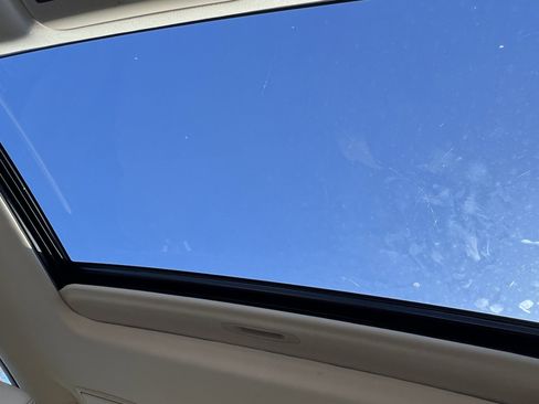 Used 2014 Lexus LS 460 image 29