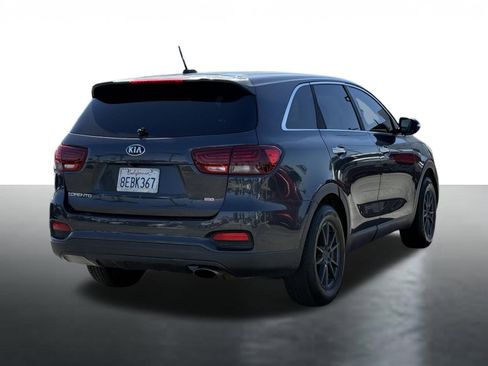 Used 2019 Kia Sorento LX image 7
