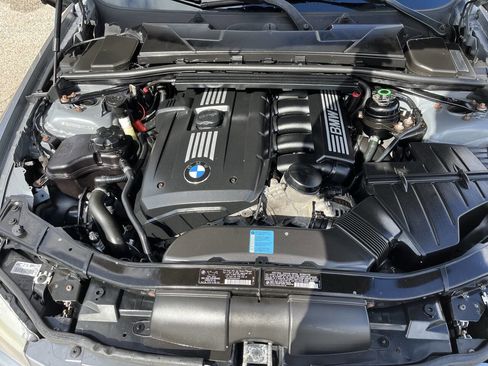 Used 2011 BMW 328i xDrive Sedan image 9