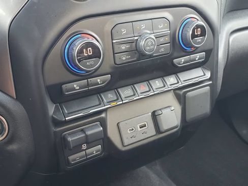 Used 2021 Chevrolet Silverado 1500 LT AWD/4WD image 32
