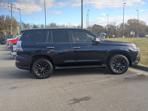 Used 2022 Lexus GX 460 Premium image 2