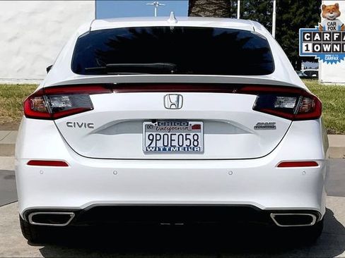 Used 2024 Honda Civic Sport Touring image 4