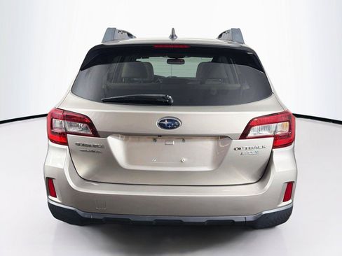 Used 2017 Subaru Outback 2.5i Premium AWD/4WD image 10