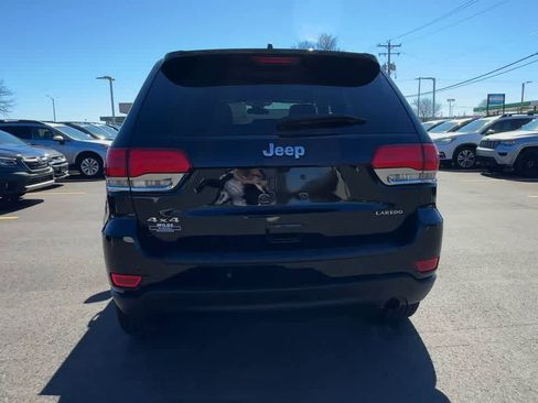 Used 2018 Jeep Grand Cherokee Laredo image 7