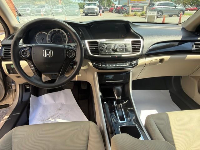 Used 2017 Honda Accord LX image 11