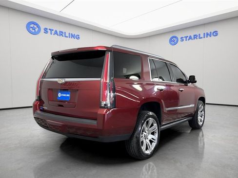 Used 2017 Cadillac Escalade Premium Luxury image 8