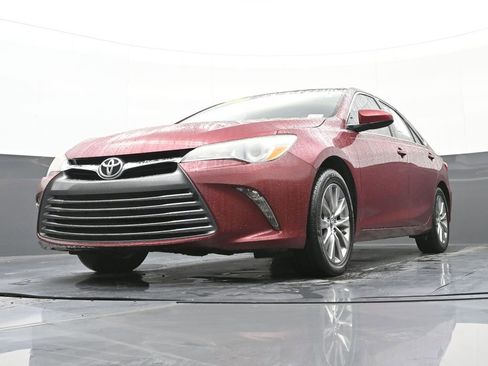 Used 2017 Toyota Camry XLE image 47