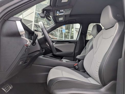 Certified 2026 Volkswagen Tiguan SE R-Line FWD image 2